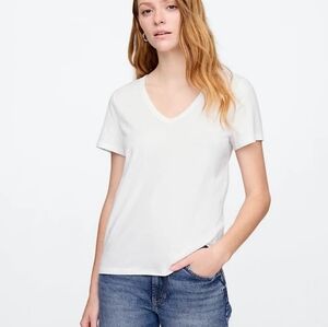 GAP Women's Classic White Short Sleeve Tee